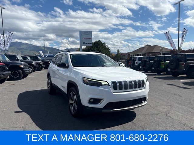 Used 2022 Jeep Cherokee Limited w/ Mopar Interior Package AWD/4WD image 5