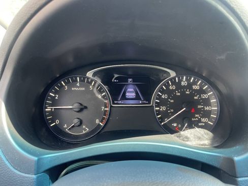 Used 2017 Nissan Altima 2.5 SR w/ Midnight Edition Package FWD image 15