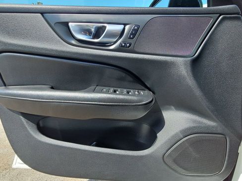 Used 2024 Volvo S60 B5 Core FWD image 25