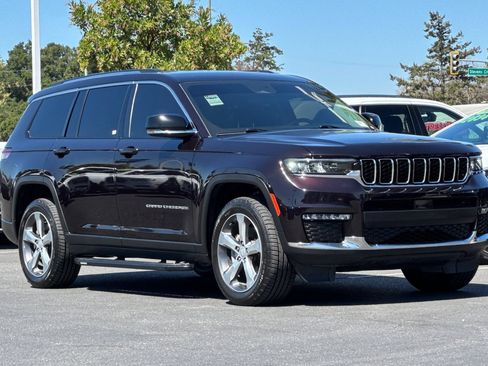 Used 2022 Jeep Grand Cherokee L Limited RWD image 2