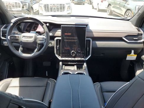 New 2026 GMC Acadia Denali w/ Super Cruise Package FWD image 12