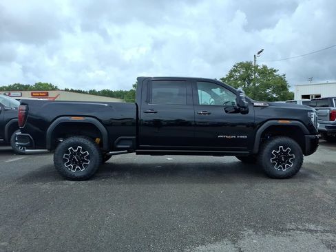New 2026 GMC Sierra 2500 AT4X AWD/4WD image 8