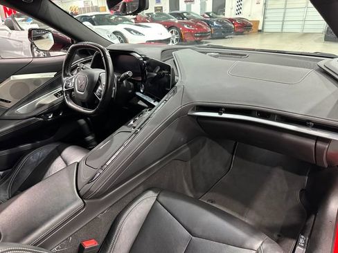 Used 2021 Chevrolet Corvette Stingray Preferred Cpe w/ Z51 Performance Package RWD image 11
