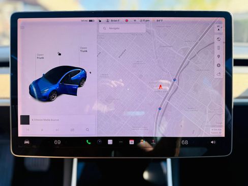 Used 2018 Tesla Model 3 Mid Range image 13