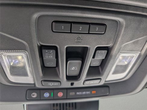 Used 2024 Chevrolet Silverado 2500 High Country w/ High Country Premium Package image 12