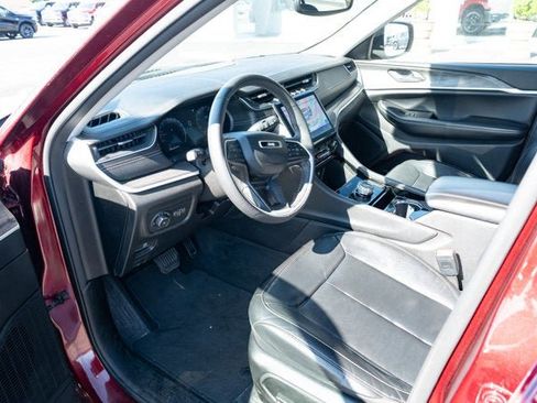 Certified 2023 Jeep Grand Cherokee Limited RWD image 14