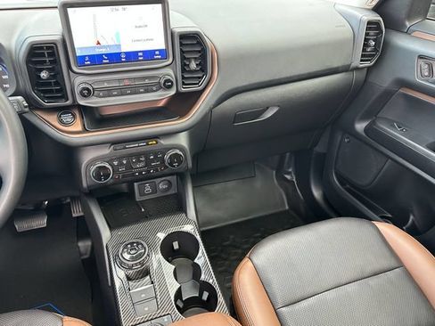 Used 2024 Ford Bronco Sport Badlands w/ Premium Package AWD/4WD image 14