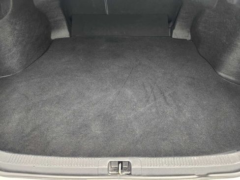 Used 2019 Toyota Camry XLE FWD image 32