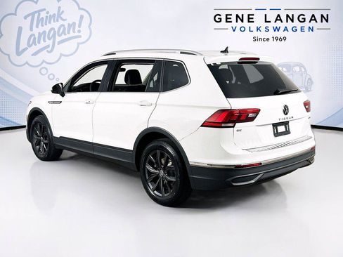 Certified 2024 Volkswagen Tiguan SE w/ Panoramic Sunroof Package AWD/4WD image 7