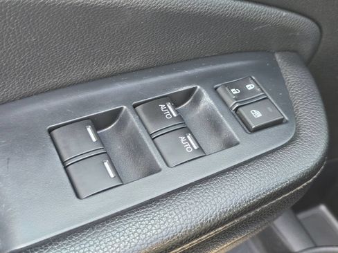 Used 2022 Honda Pilot Sport image 19