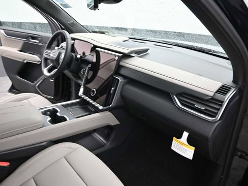 New 2026 GMC Acadia Elevation w/ Elevation Premium Package AWD/4WD image 21