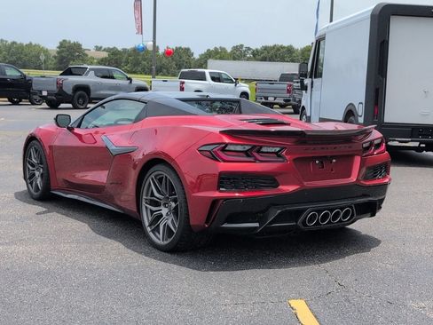 Used 2026 Chevrolet Corvette Z06 RWD image 3