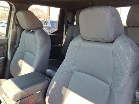 Used 2024 Toyota Tacoma SR image 12