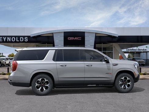 New 2026 GMC Yukon XL AT4 w/ AT4 Premium Package AWD/4WD image 5