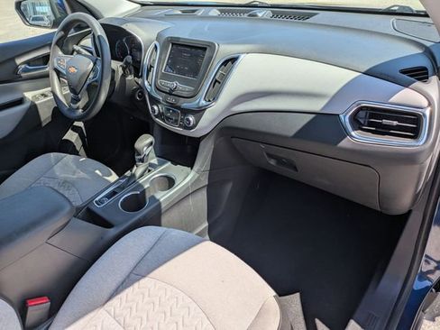 Used 2022 Chevrolet Equinox LT image 32