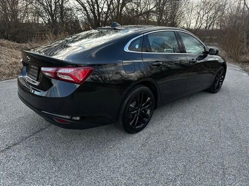 Used 2024 Chevrolet Malibu LT w/ Midnight Edition image 4