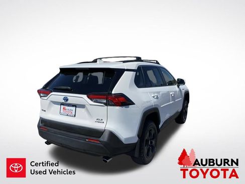 Certified 2021 Toyota RAV4 XLE w/ Convenience Package AWD/4WD image 8