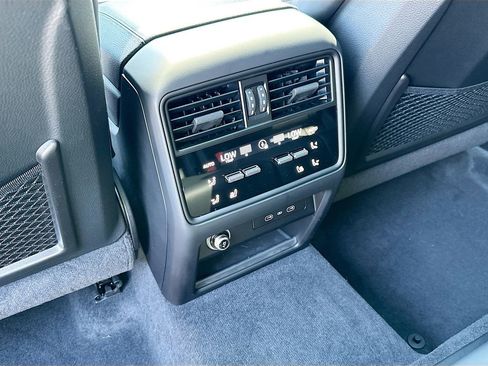 Certified 2026 Porsche Cayenne Coupe AWD/4WD image 27
