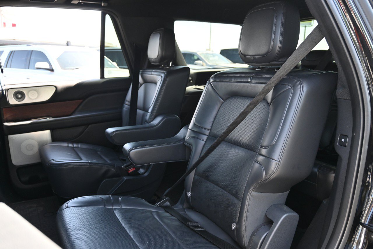 Used 2023 Lincoln Navigator Reserve AWD/4WD image 20
