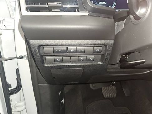 New 2026 Nissan Rogue Platinum AWD/4WD image 12