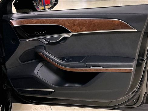 Used 2021 Audi A8 L 3.0T w/ Luxury Package image 21