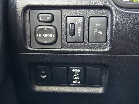 Used 2016 Toyota 4Runner Limited AWD/4WD image 26