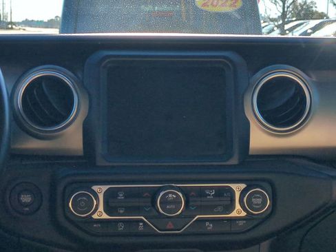 Used 2018 Jeep Wrangler Unlimited Rubicon image 20