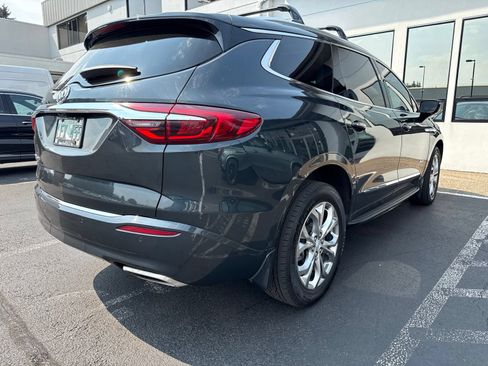 Used 2021 Buick Enclave Avenir w/ Avenir Technology Package AWD/4WD image 5
