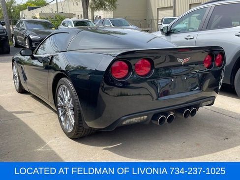 Used 2007 Chevrolet Corvette Coupe RWD image 2