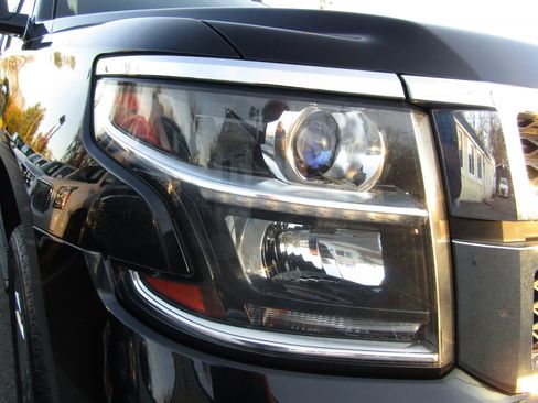 Used 2017 Chevrolet Tahoe LT image 9