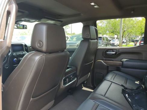 Used 2022 GMC Sierra 1500 Denali w/ Denali Premium Package AWD/4WD image 10