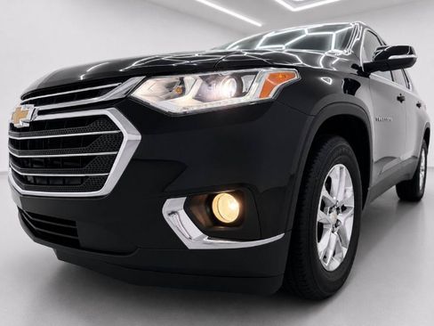 Used 2021 Chevrolet Traverse LT AWD/4WD image 37
