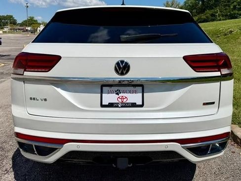Used 2022 Volkswagen Atlas Cross Sport SEL Premium R-Line AWD/4WD image 7