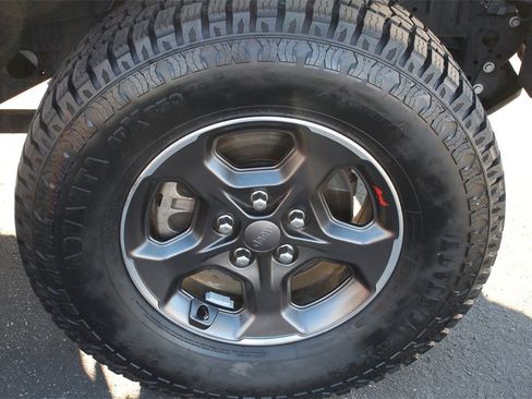 Used 2022 Jeep Gladiator Rubicon w/ LED Lighting Group image 29