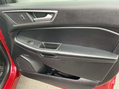 Certified 2022 Ford Edge SEL image 34
