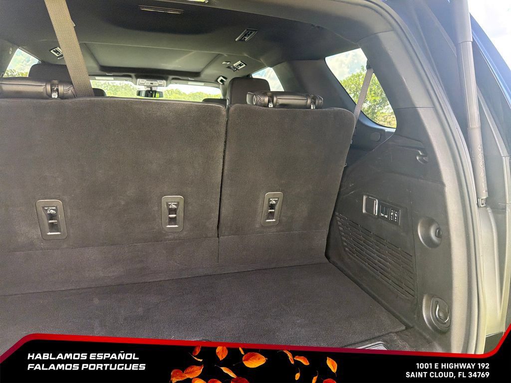 Used 2022 Chevrolet Tahoe Z71 w/ Z71 Off-Road Package AWD/4WD image 34