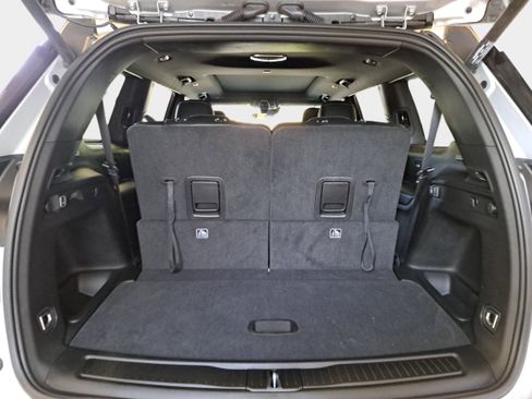 New 2025 Jeep Grand Cherokee L Limited RWD image 13