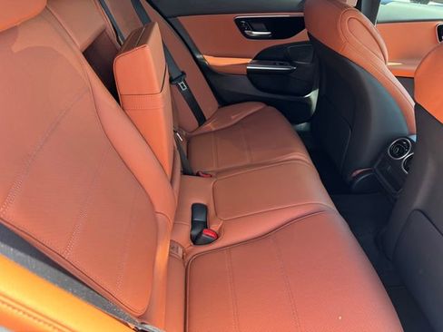 Used 2025 Mercedes-Benz C 300 4MATIC Sedan image 8