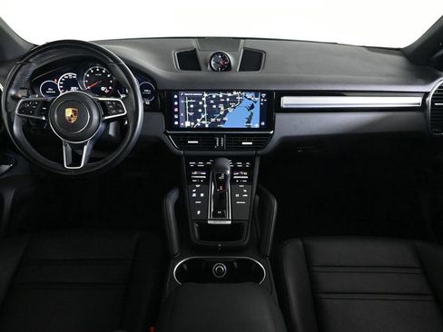 Certified 2023 Porsche Cayenne image 11