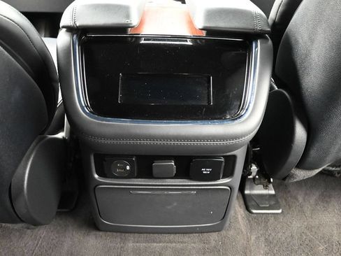Used 2022 Lincoln Navigator Reserve AWD/4WD image 16