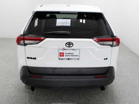 Used 2023 Toyota RAV4 LE FWD image 8
