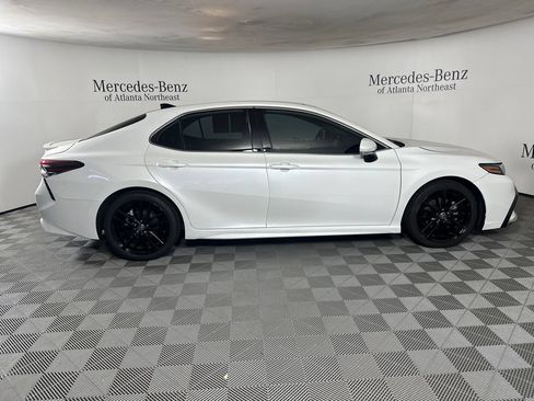 Used 2023 Toyota Camry XSE FWD image 8