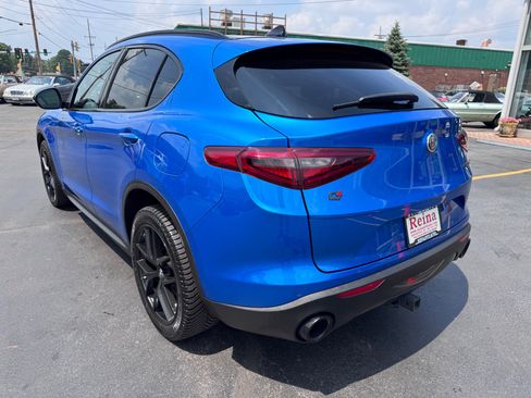Used 2019 Alfa Romeo Stelvio Ti Sport w/ Quick Order Package 22S Sport AWD/4WD image 10