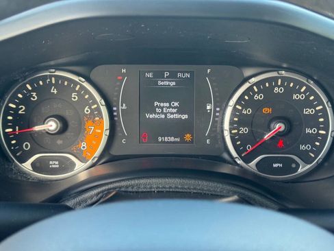 Used 2018 Jeep Renegade Sport w/ Power & Air Group image 16