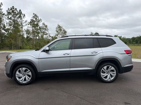 Used 2022 Volkswagen Atlas SE FWD image 2