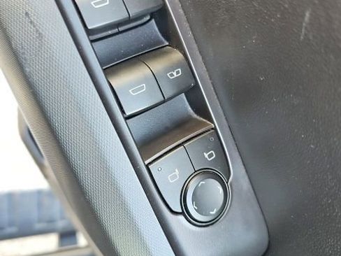 Used 2023 GMC Canyon Elevation image 37