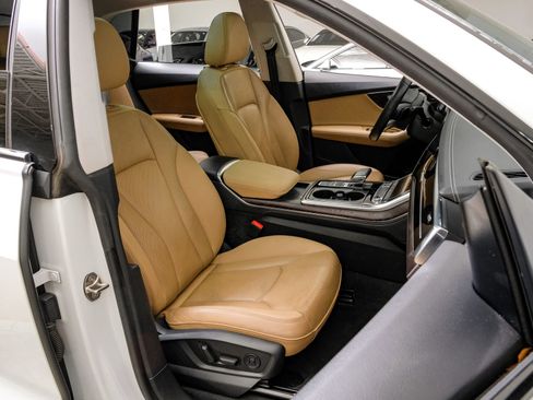 Used 2023 Audi Q8 Premium Plus w/ Premium Plus Package AWD/4WD image 36