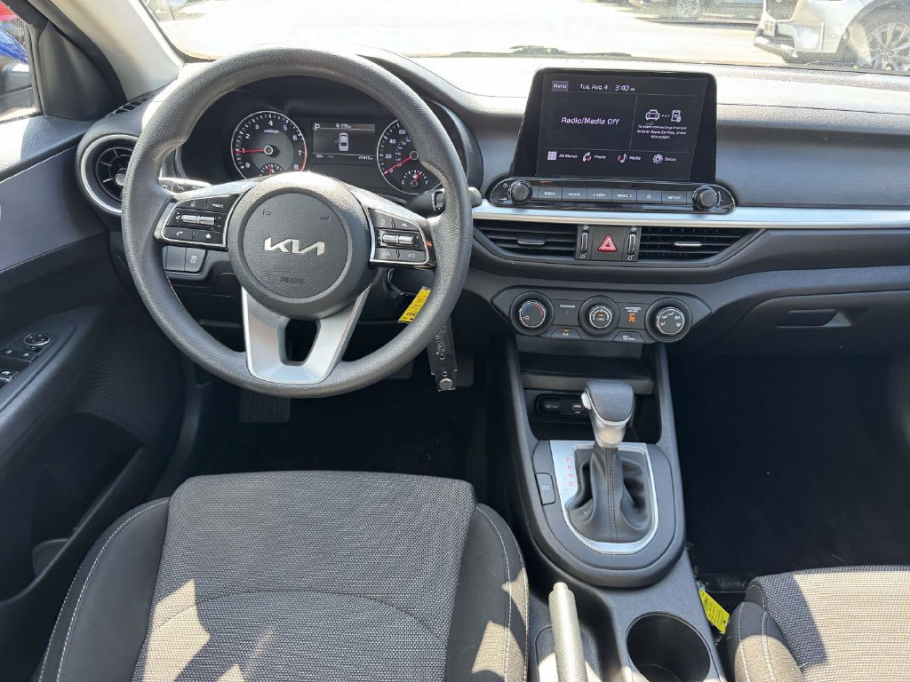 Used 2022 Kia Forte LXS FWD image 15