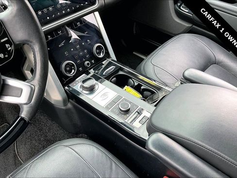 Used 2019 Land Rover Range Rover HSE image 17