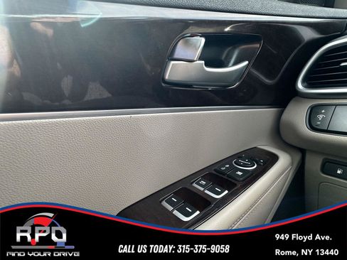 Used 2017 Kia Sorento AWD image 20